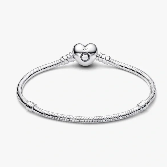 Pandora Moments Heart Clasp Bangle 7.5 in - Picture 2 of 7